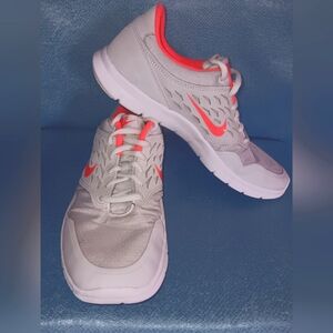 Women's Nike Coral Shoes
